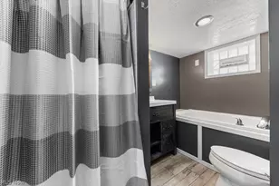 1392 Indianola Ave, Akron, OH 44305 - Photo 30