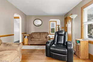 1392 Indianola Ave, Akron, OH 44305 - Photo 6