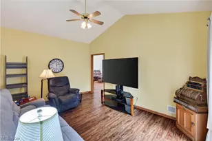 801 Gardenstone Cir, Tallmadge, OH 44278 - Photo 14