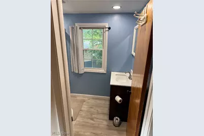 1647 Fairfax Road, Akron, OH 44313 - Photo 12