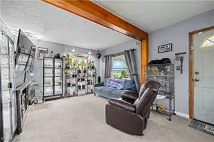 1674 E 32nd St, Lorain, OH 44055 - Photo 4