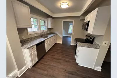 453 Dorchester Road, Akron, OH 44320 - Photo 4