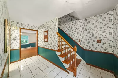 1091 Nina Lane, Akron, OH 44333 - Photo 4