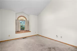 5214 Parkhurst Dr, Sheffield Village, OH 44054 - Photo 30