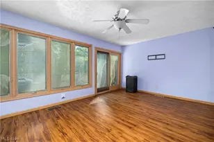 5214 Parkhurst Dr, Sheffield Village, OH 44054 - Photo 14