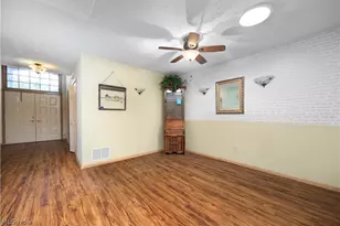 5214 Parkhurst Dr, Sheffield Village, OH 44054 - Photo 8