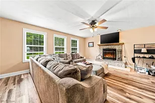 2043 N Park Ln, Roaming Shores, OH 44084 - Photo 18