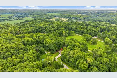 2043 N Park Lane, Roaming Shores, OH 44084 - Photo 6