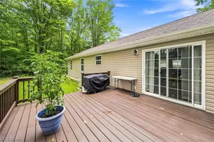 2043 N Park Ln, Roaming Shores, OH 44084 - Photo 14