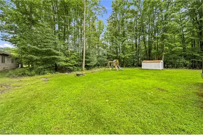 2043 N Park Lane, Roaming Shores, OH 44084 - Photo 8