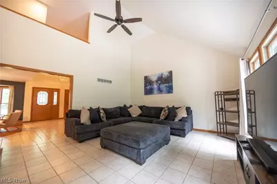 2885 Valley Road, Cuyahoga Falls, OH 44223 - Photo 6