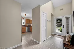 1540 Brighton Way, Grandview Heights, OH 44147 - Photo 6