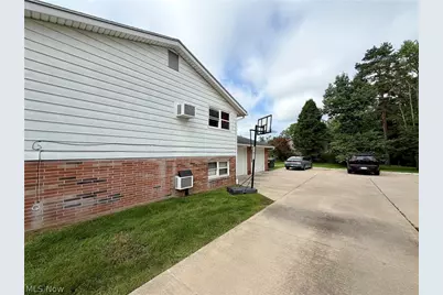 813 S Nickelplate Street, Louisville, OH 44641 - Photo 4