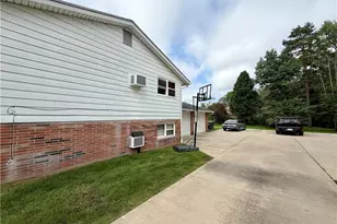 813 S Nickelplate St, Louisville, OH 44641 - Photo 4