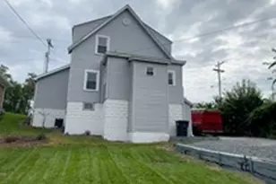 277 Lovers Ln, Steubenville, OH 43953 - Photo 4