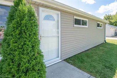 592 Frost Road, Streetsboro, OH 44241 - Photo 2