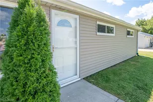 592 Frost Rd, Streetsboro, OH 44241 - Photo 2