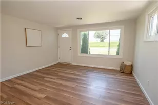 592 Frost Rd, Streetsboro, OH 44241 - Photo 4
