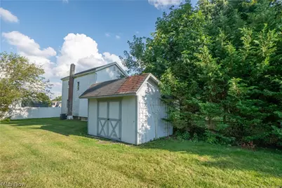 748 Hemlock Street NW, Massillon, OH 44647 - Photo 38