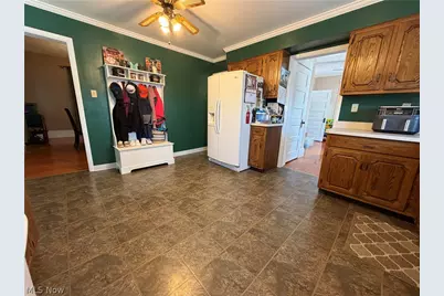 137 E North Avenue, East Palestine, OH 44413 - Photo 14