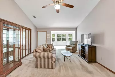 2870 Shakespeare Lane, Avon, OH 44011 - Photo 6