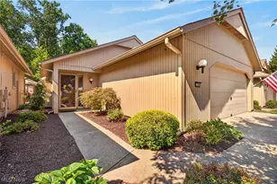 33066 Cedar Branch Cir, North Ridgeville, OH 44039 - Photo 2