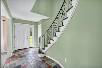 11 Meadowlawn Drive #5, Mentor, OH 44060 - Photo 2