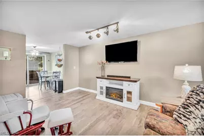 1045 Deleone Drive, Kent, OH 44240 - Photo 2