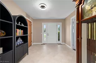 33008 Woodhaven Cir, North Ridgeville, OH 44039 - Photo 8