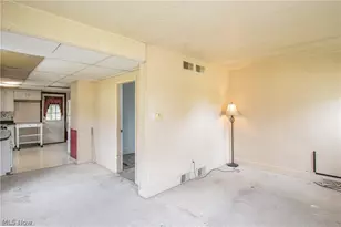 2841 Shelburn Ave, Akron, OH 44312 - Photo 6
