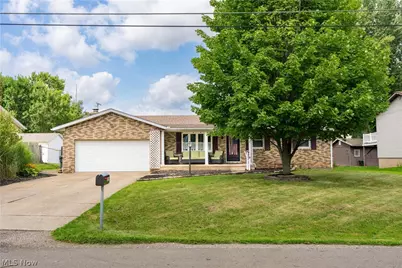 1015 Carnwise Street SW, Canton, OH 44706 - Photo 2