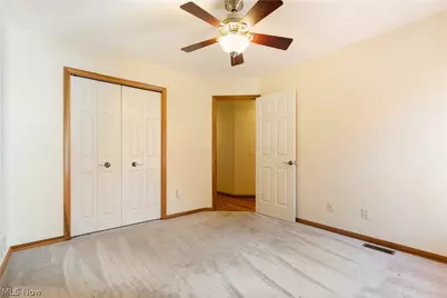 4946 Simsbury Circle NW, Massillon, OH 44646 - Photo 24