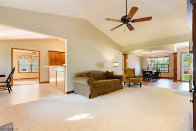 4946 Simsbury Circle NW, Massillon, OH 44646 - Photo 6