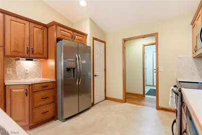 4946 Simsbury Circle NW, Massillon, OH 44646 - Photo 12