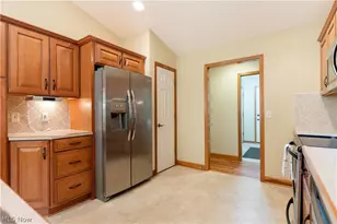 4946 Simsbury Cir NW, Massillon, OH 44646 - Photo 12