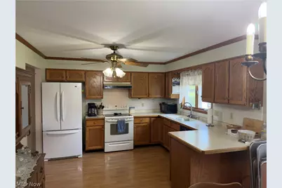 5691 Cherrywood Drive, Lorain, OH 44053 - Photo 8