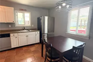 490 Myra Dr, Chardon, OH 44024 - Photo 4