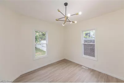 1558 Winchester Avenue, Oakwood, OH 44107 - Photo 10
