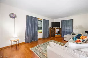 815 Iona Ave, Akron, OH 44314 - Photo 10