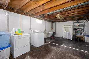 815 Iona Ave, Akron, OH 44314 - Photo 22