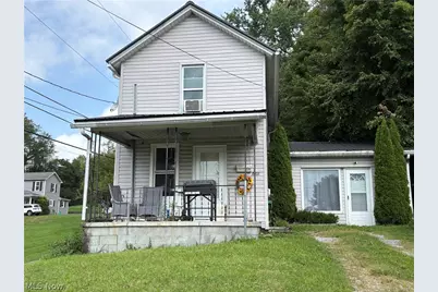 298 E Grant Street, East Palestine, OH 44413 - Photo 1