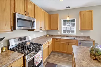 1240 Creekledge Court, Streetsboro, OH 44241 - Photo 2