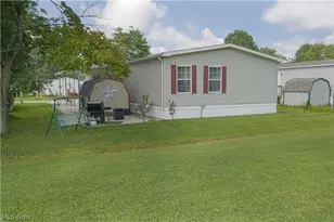 4790 Scenic Dr, Ravenna, OH 44266 - Photo 6