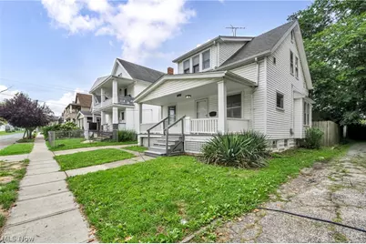 2036 W 99th Street, Loveland, OH 44102 - Photo 2