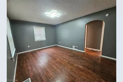 1368 Orlando Avenue, Akron, OH 44320 - Photo 2