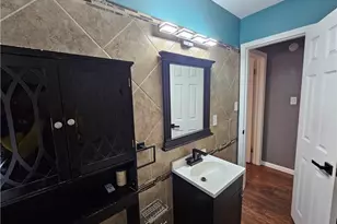 1368 Orlando Ave, Akron, OH 44320 - Photo 6