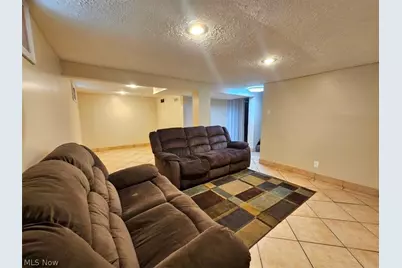 1368 Orlando Avenue, Akron, OH 44320 - Photo 8