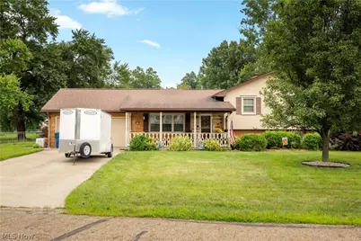 759 Betz Avenue, Alliance, OH 44601 - Photo 1