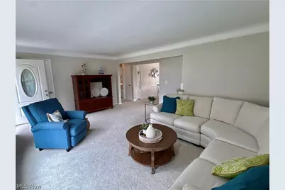 29508 Woodway Drive, Wickliffe, OH 44092 - Photo 8