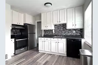 14006 Lakewood Heights Boulevard, Oakwood, OH 44107 - Photo 4